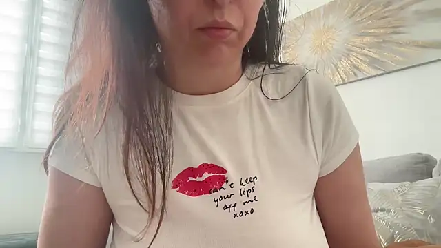 Snapshot of Serena_4you chatting on May 18, 4:13 pm Serena 4you online show from May 18, 4:13 pm