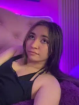 Sophie LS online show from February 2, 8:35 am