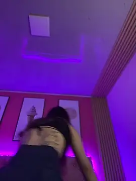 Sophie LS online show from February 6, 2:55 am