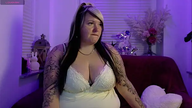 CurvyAngelina Official online show from November 10, 7:13 pm