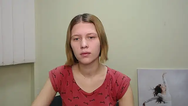 Snapshot of StellaCRL chatting on December 10, 7:37 am StellaCRL online show from December 10, 7:37 am