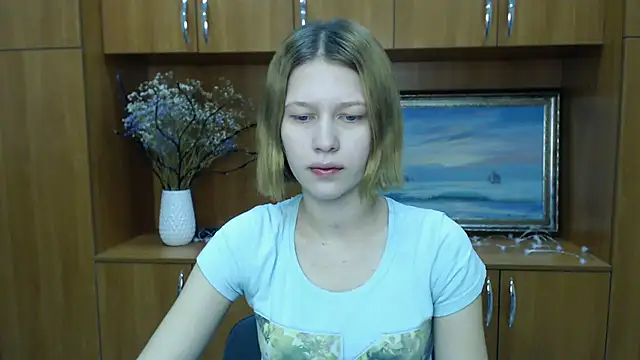 Snapshot of StellaCRL chatting on December 15, 7:13 am StellaCRL online show from December 15, 7:13 am