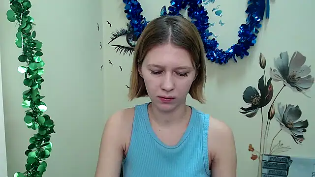 Snapshot of StellaCRL chatting on December 21, 7:24 am StellaCRL online show from December 21, 7:24 am