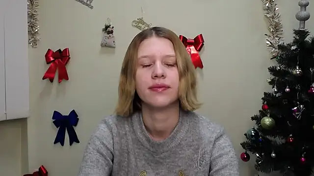 Snapshot of StellaCRL chatting on December 24, 12:55 pm StellaCRL online show from December 24, 12:55 pm