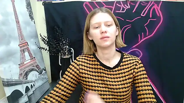 Snapshot of StellaCRL chatting on January 9, 7:10 am StellaCRL online show from January 9, 7:10 am