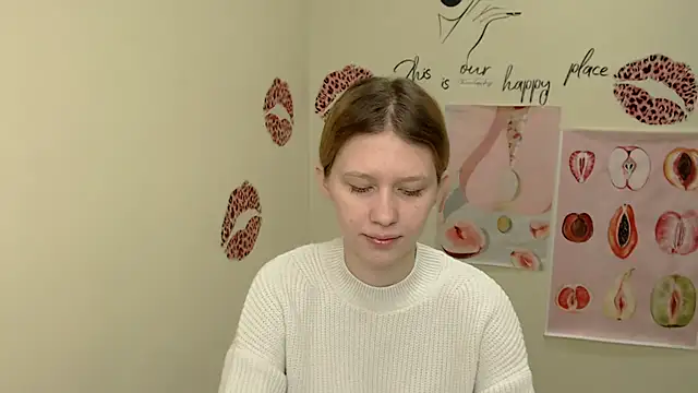 Snapshot of StellaCRL chatting on January 24, 7:19 am StellaCRL online show from January 24, 7:19 am