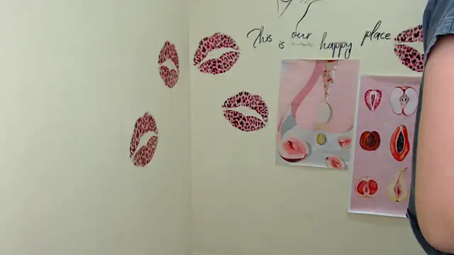 Snapshot of StellaCRL chatting on February 5, 3:20 pm StellaCRL online show from February 5, 3:20 pm