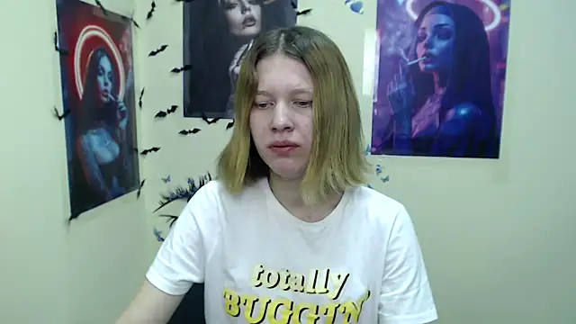 Snapshot of StellaCRL chatting on March 3, 10:17 am StellaCRL online show from March 3, 10:17 am