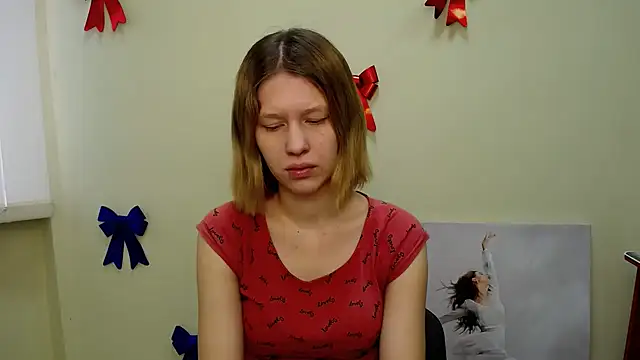 Snapshot of StellaCRL chatting on March 6, 7:14 am StellaCRL online show from March 6, 7:14 am