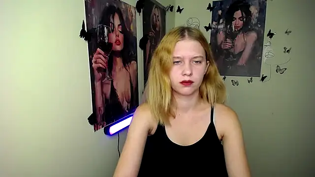 StellaCRL online show from October 3, 6:05 pm