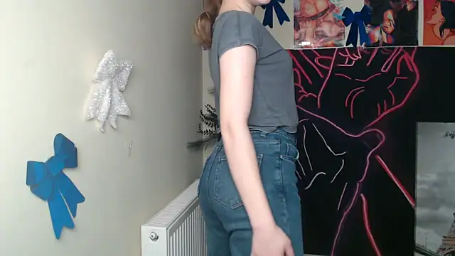 StellaCRL online show from February 22, 7:19 am