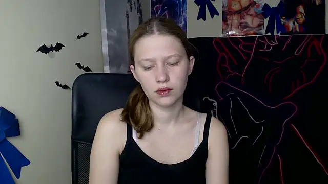 Snapshot of StellaCRL chatting on April 24, 6:27 am StellaCRL online show from April 24, 6:27 am