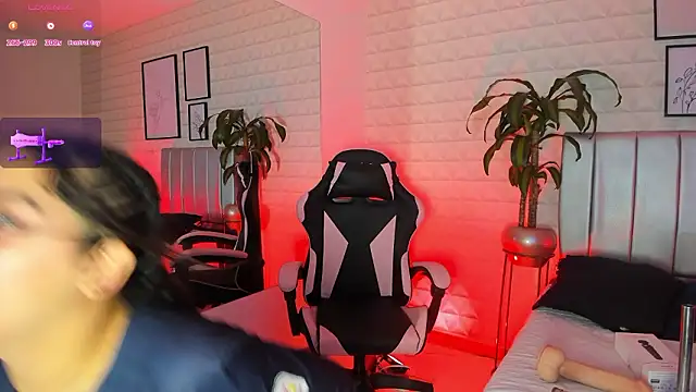 Lizzie-Evans online show from February 13, 12:12 pm