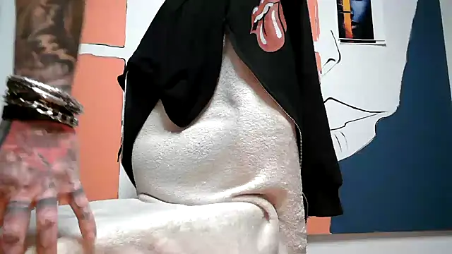 dani4334 online show from January 20, 11:02 am