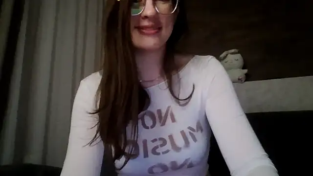 briannababy  online show from April 25, 7:33 pm
