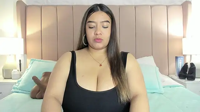 MollyBigBoobs12 online show from January 8, 1:32 am