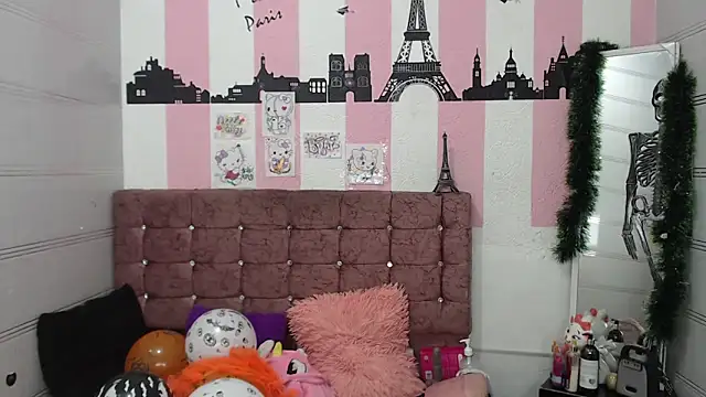 sara caplerx online show from October 8, 1:42 pm