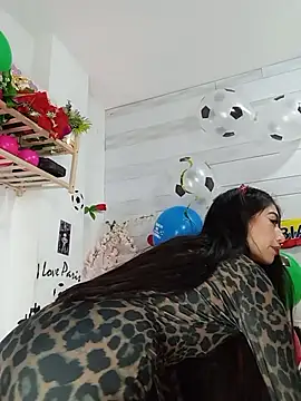 Snapshot of sara_caplerx chatting on June 27, 3:50 pm sara caplerx online show from June 27, 3:50 pm
