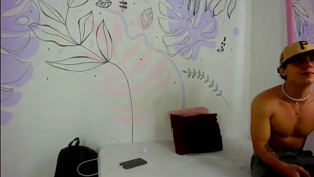 EVAN XOX online show from January 9, 9:58 pm