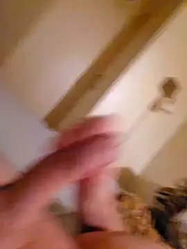 HeteroHotGuy1 online show from December 23, 3:50 am