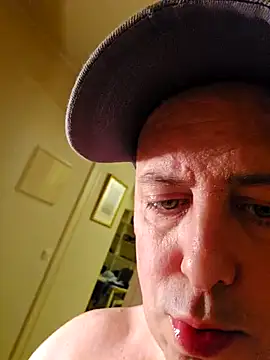 HeteroHotGuy1 online show from January 4, 2:25 am