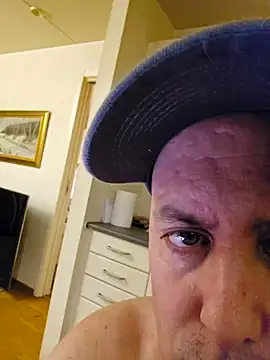 HeteroHotGuy1 online show from January 16, 2:51 am