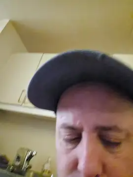 HeteroHotGuy1 online show from February 14, 2:44 pm
