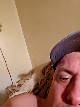 HeteroHotGuy1 online show from February 21, 6:37 pm