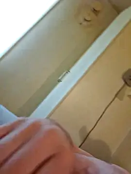 HeteroHotGuy1 online show from March 13, 8:15 am