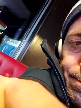 HeteroHotGuy1 online show from March 17, 11:32 pm