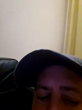 HeteroHotGuy1 online show from September 9, 9:36 pm