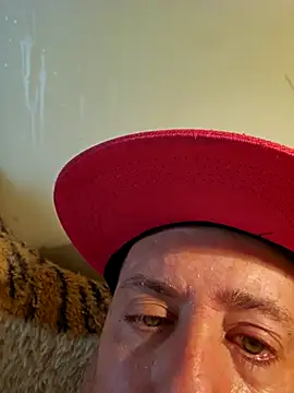 HeteroHotGuy1 online show from September 17, 7:21 am