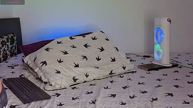 KALE 19 online show from November 5, 1:49 am