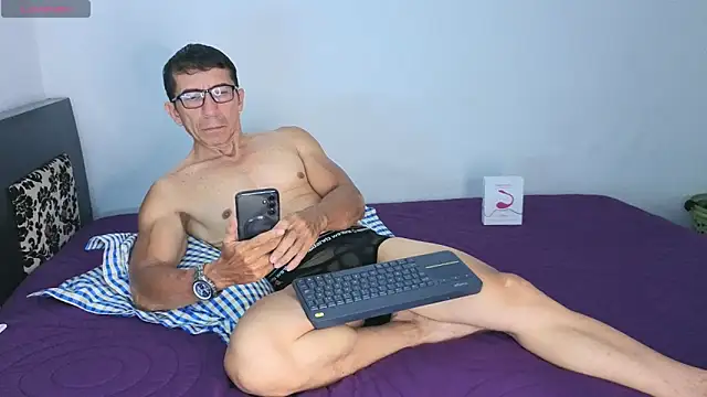 Snapshot of KALE_19 chatting on March 5, 2:51 am KALE 19 online show from March 5, 2:51 am