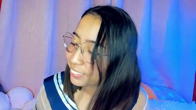 Snapshot of anni_ross chatting on February 23, 11:36 pm anni ross online show from February 23, 11:36 pm