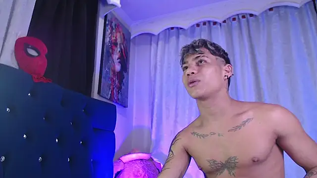 Sexys Boys Hot1 online show from May 16, 2:19 am