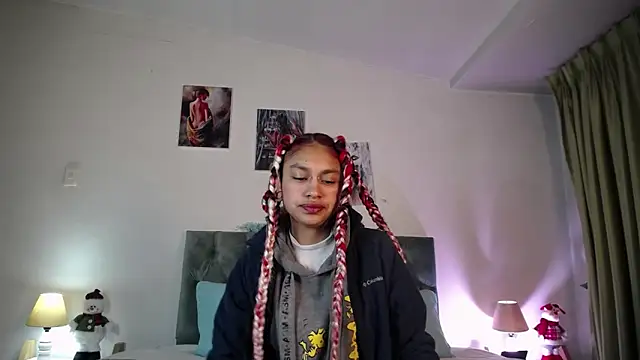 Snapshot of Kat_cute_ chatting on December 20, 8:06 am Kat cute online show from December 20, 8:06 am