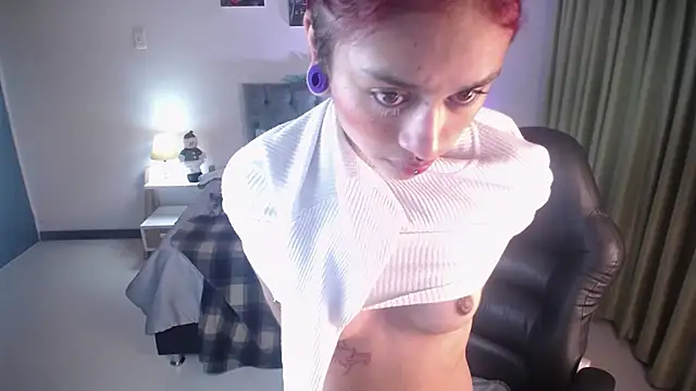 Snapshot of Kat_cute_ chatting on December 29, 8:55 am Kat cute online show from December 29, 8:55 am
