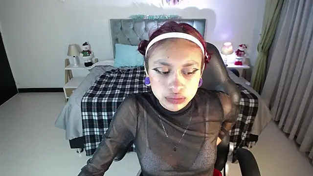 Snapshot of Kat_cute_ chatting on December 30, 1:37 am Kat cute online show from December 30, 1:37 am