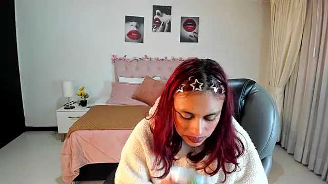Snapshot of Kat_cute_ chatting on January 18, 7:17 am Kat cute online show from January 18, 7:17 am