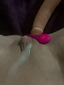 Snapshot of UnderAngel chatting on January 16, 9:41 pm UnderAngel online show from January 16, 9:41 pm