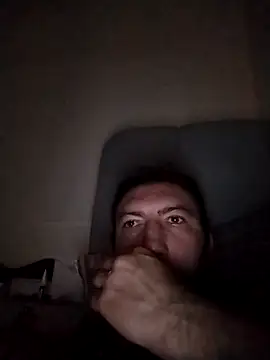 Snapshot of 22genc56 chatting on April 4, 8:28 pm 22genc56 online show from April 4, 8:28 pm