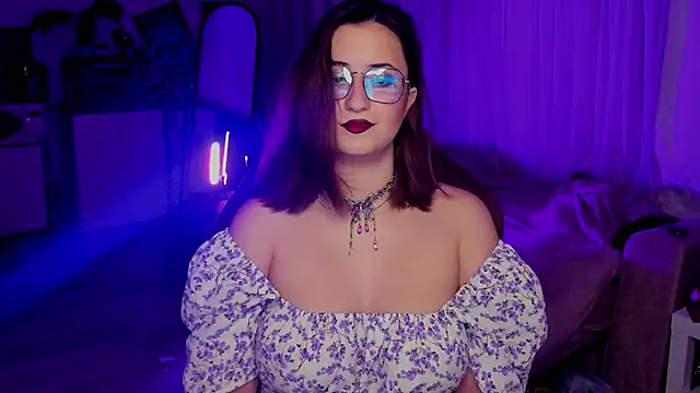 annallurings online show from December 5, 7:10 pm