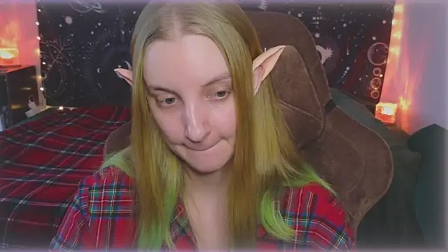 Snapshot of Fluffy_muffin_ chatting on January 9, 9:23 am Fluffy muffin online show from January 9, 9:23 am