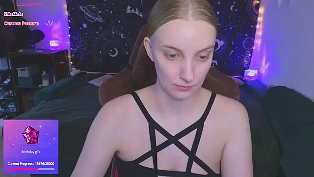 Snapshot of Fluffy_muffin_ chatting on January 17, 8:41 am Fluffy muffin online show from January 17, 8:41 am