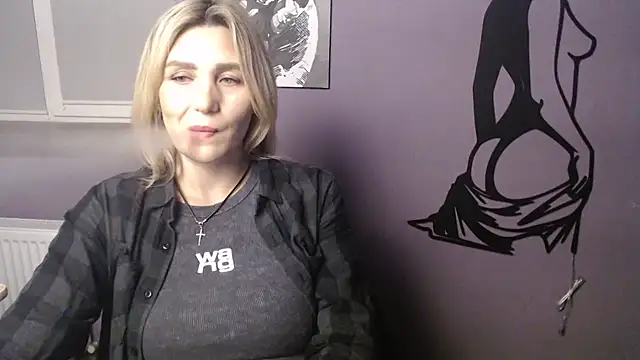  sexy lady online show from March 24, 5:18 pm