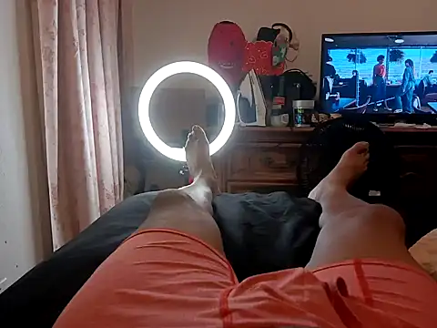 Snapshot of yasohw chatting on January 4, 8:28 am yasohw online show from January 4, 8:28 am