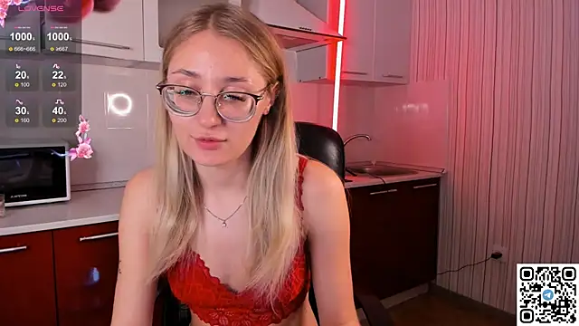 LivyyBossom online show from December 15, 5:42 pm