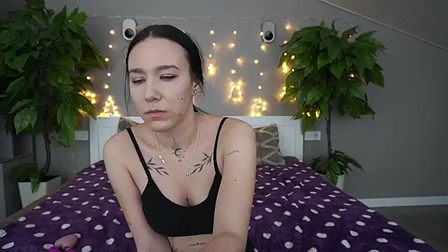 NikkiGoldSide online show from January 15, 7:55 pm
