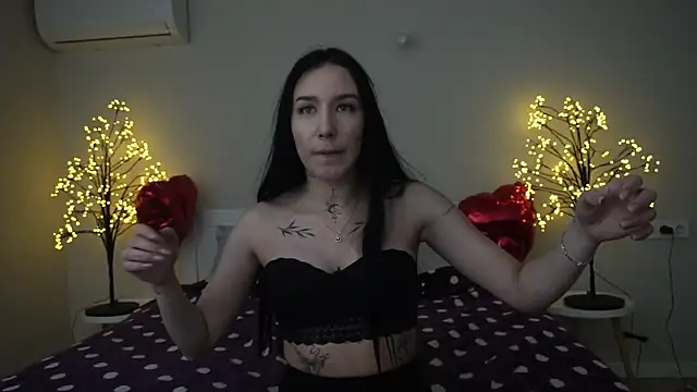 NikkiGoldSide online show from March 4, 3:37 pm